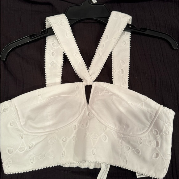 Zara trendy white top - NEVER WORN!! - Picture 3 of 3